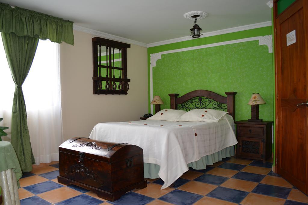 Hotel Casa Colonial Santa Rosa De Cabal Chambre photo