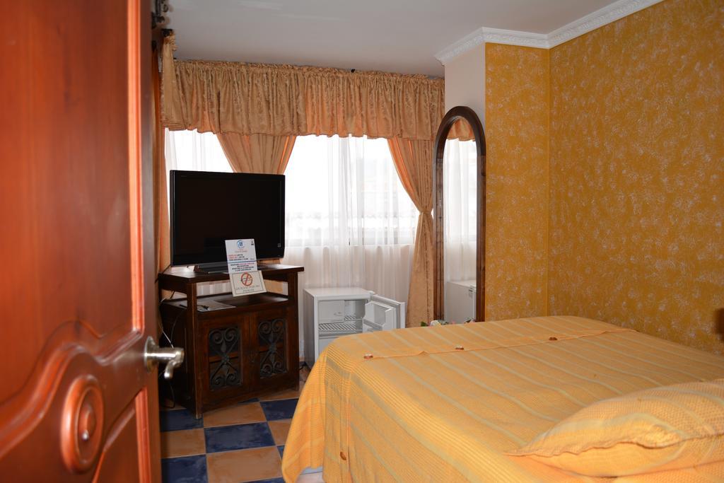 Hotel Casa Colonial Santa Rosa De Cabal Chambre photo