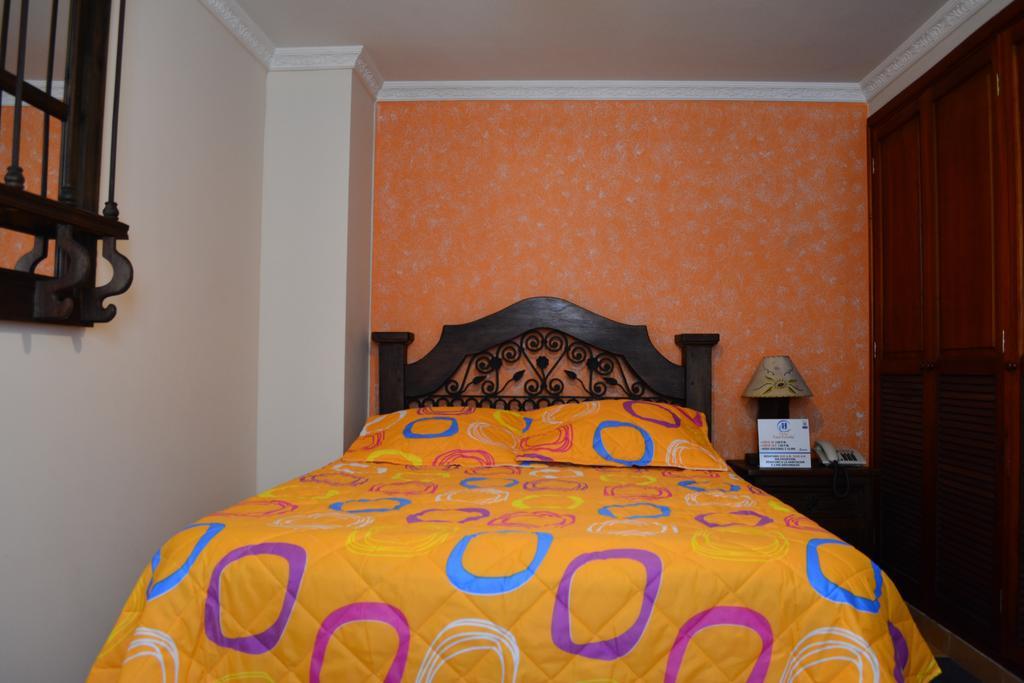 Hotel Casa Colonial Santa Rosa De Cabal Chambre photo